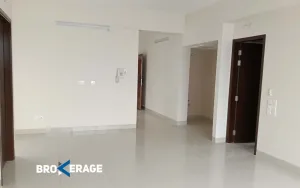 1995 sft 3-bedroom flat for rent